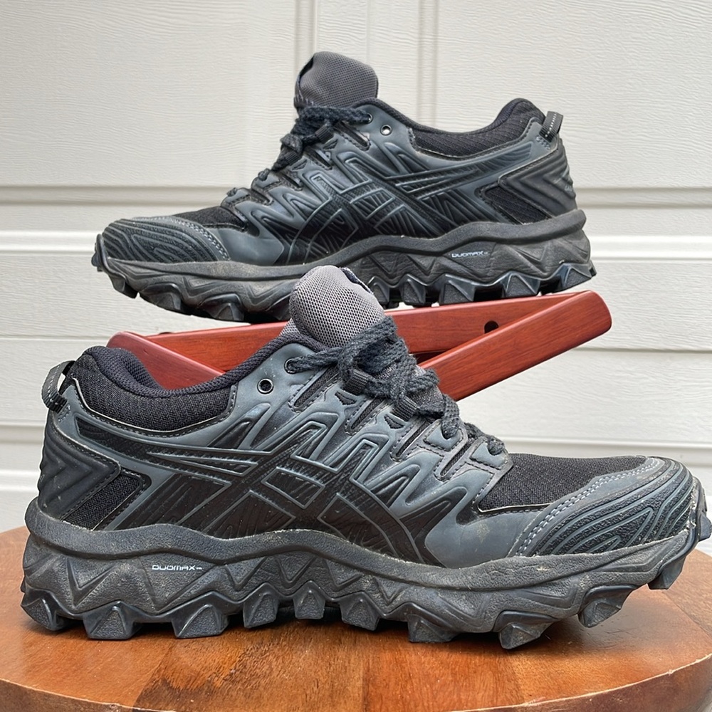 Asics Men's Black Athletic Shoes